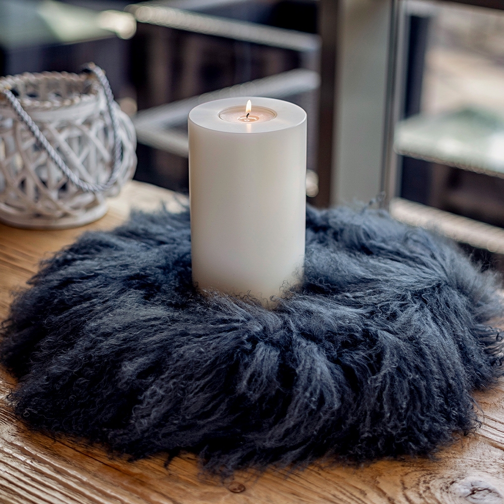 Qult Farluce Candle Real Fur - Merino Lamb Anthracite - Candle wreath - Ø 45 cm x H Fur 10 cm